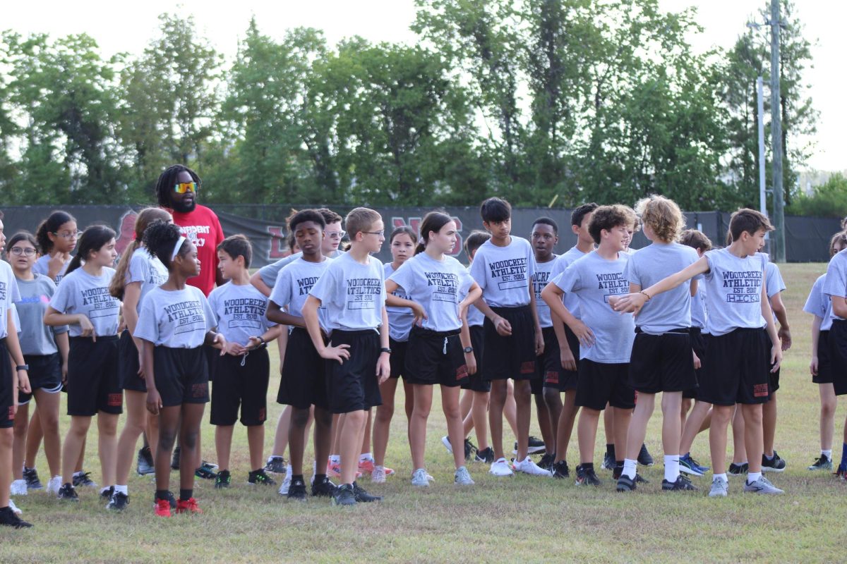 Cross Country runners line up for practice at Meet the Lions.